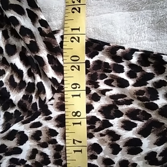 Chico's leopard print top - Picture 5 of 8